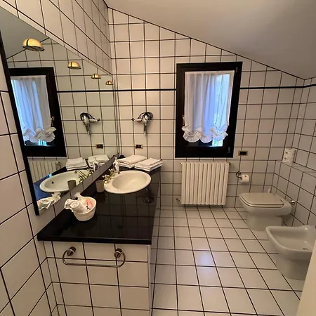 Castelvetri 3* Castiglione dei Pepoli