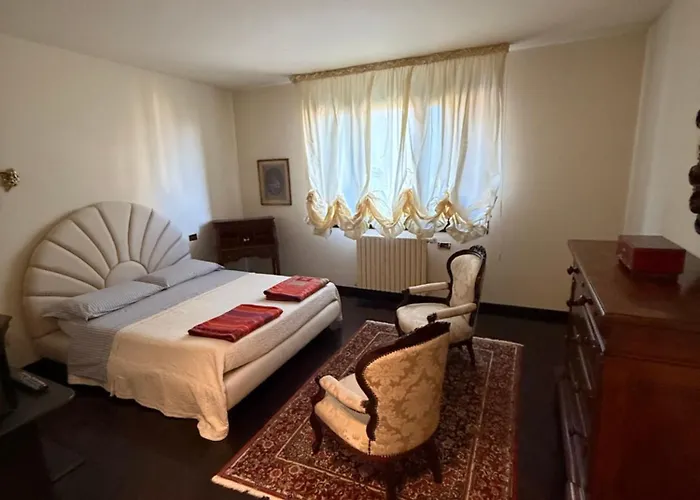 Castelvetri 3* Castiglione dei Pepoli