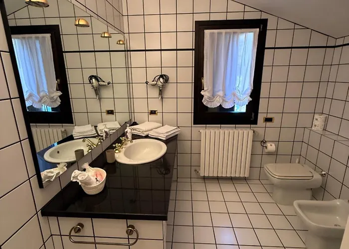 Castelvetri 3* Castiglione dei Pepoli